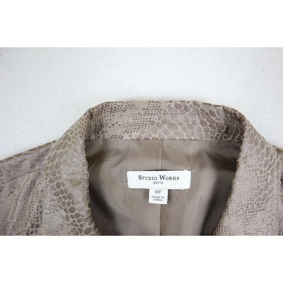 STUDIO WORKS - WOMEN'S BEIGE SOFT MICROFIBER FULL ZIP JACKET - SIZE 10P - Picture 5 of 7